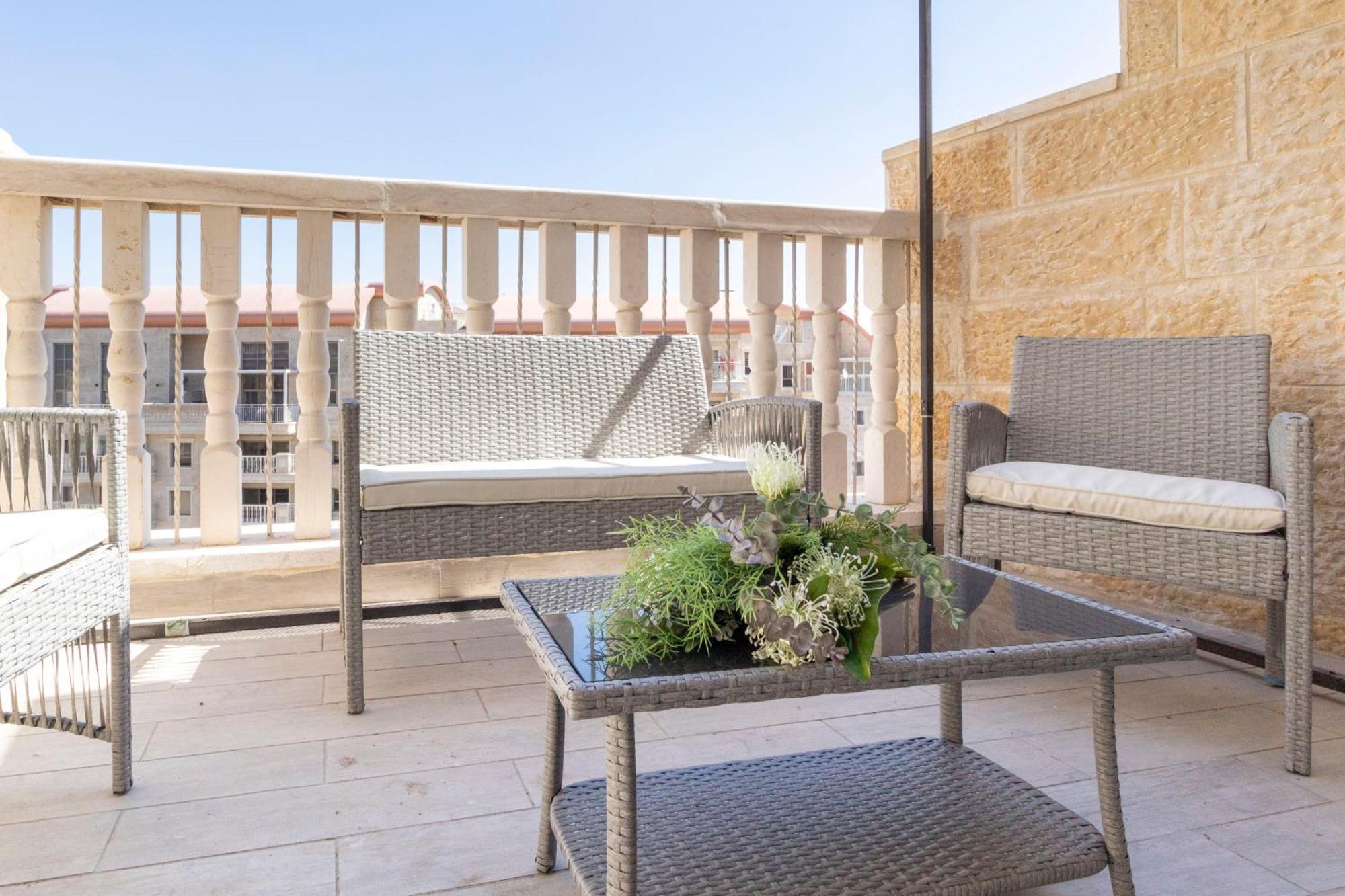 Stylish 1 Bedrooms Parking At City Gate 예루살렘 외부 사진